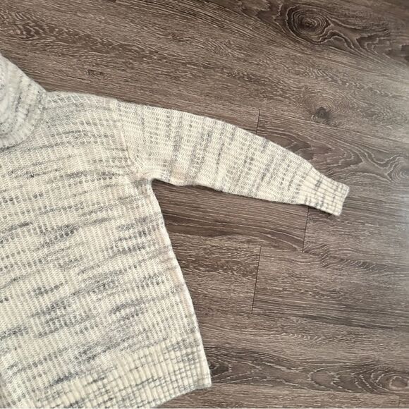 Everlane The Alpaca Oversized Turtleneck New - Picture 4 of 7